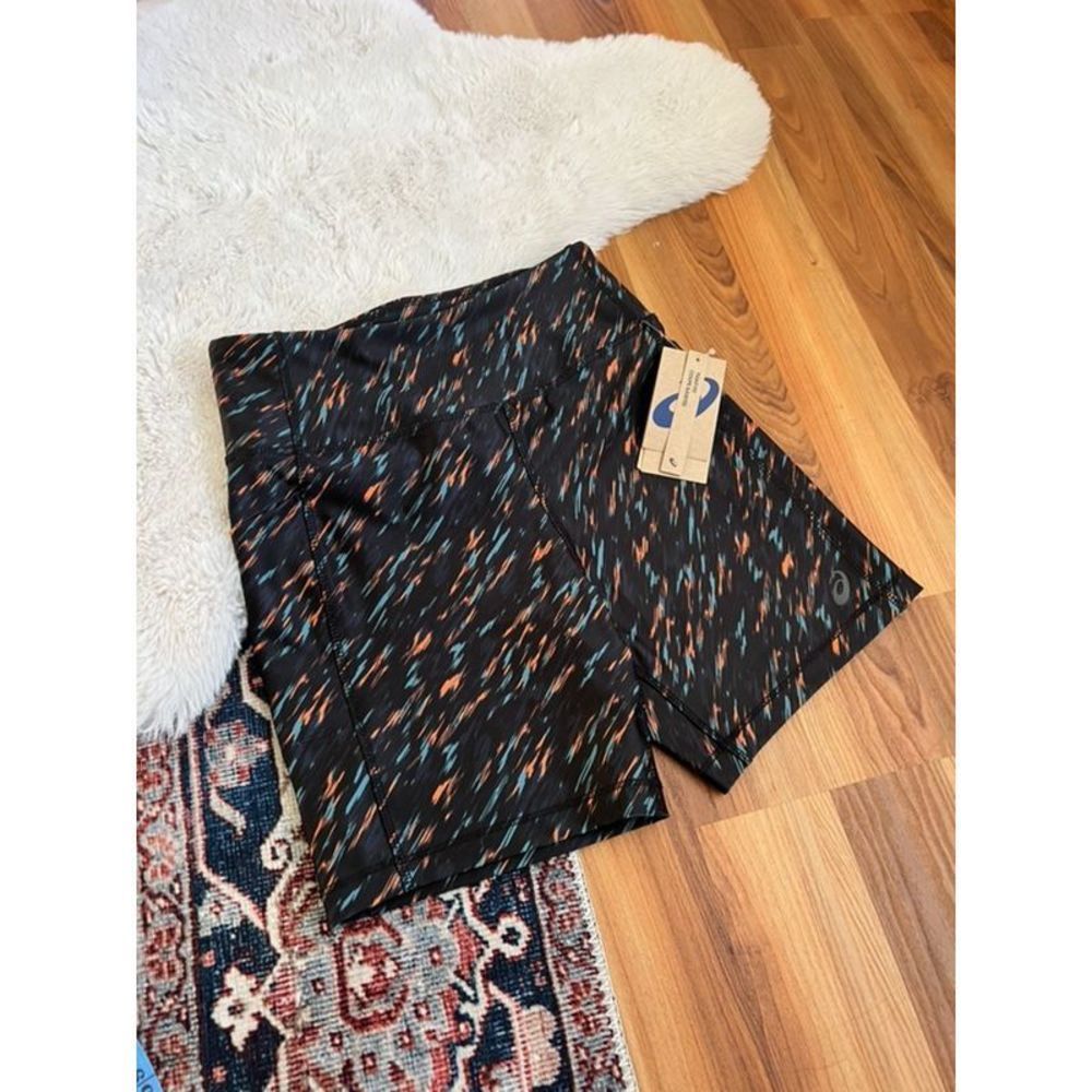 NWT ASICS bike shorts tight fit size M